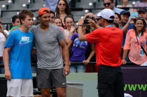 res rafael nadal practices in miami 2014 11 Рафа потренировал молодого