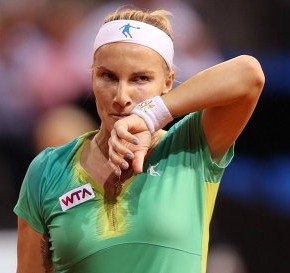 Светлана Кузнецова проиграла Агнешке Радваньской во втором круге турнира в Мадриде